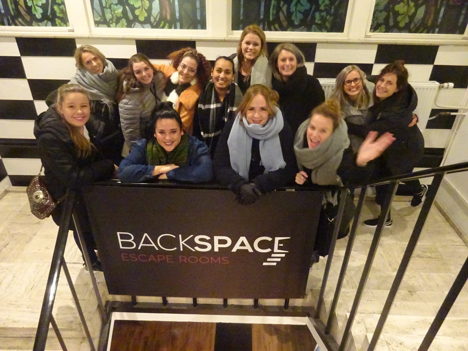 escape room company outing